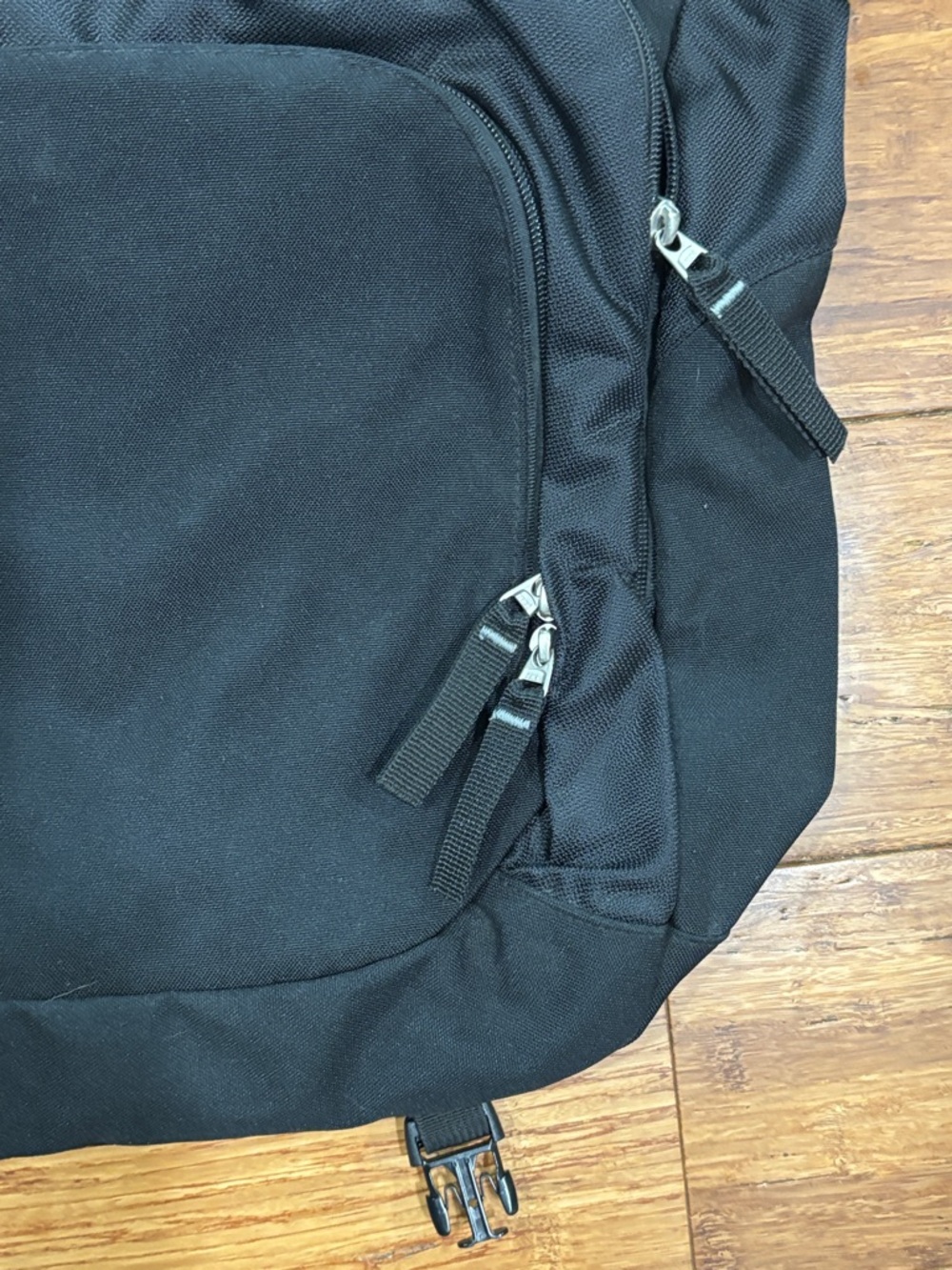 Jansport Black Messenger Laptop Bag Crossbody — Adjustable Strap - Picture 8 of 8